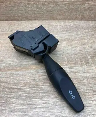 Ford Focus Indicator stalk 98AG13335AG