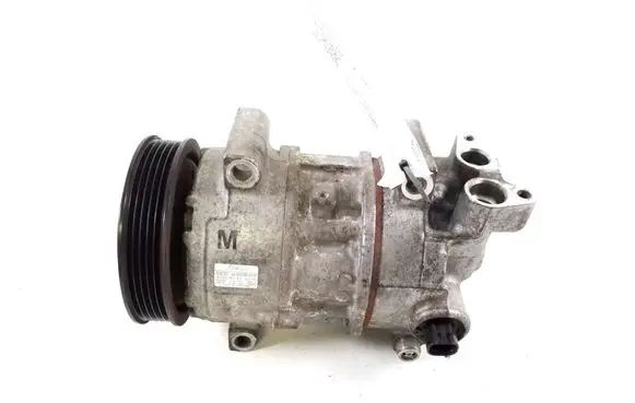 Toyota Verso Air conditioning (A/C) compressor (pump) 883100F050