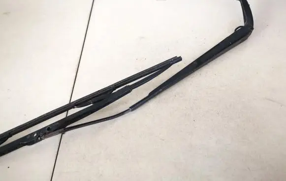 Toyota Corolla E120 E130 Front wiper blade arm