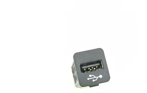 BMW X6 E71 USB socket connector 9237656 923765601
