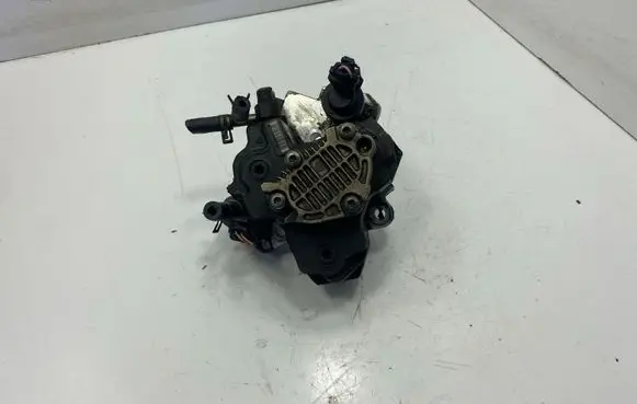 Toyota Yaris Fuel injection high pressure pump 0445010134