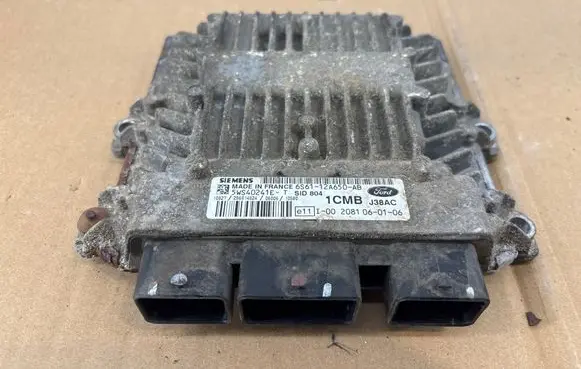 Ford Fiesta Engine control unit/module 6S6112A650AB 5WS40241ET 1CMB