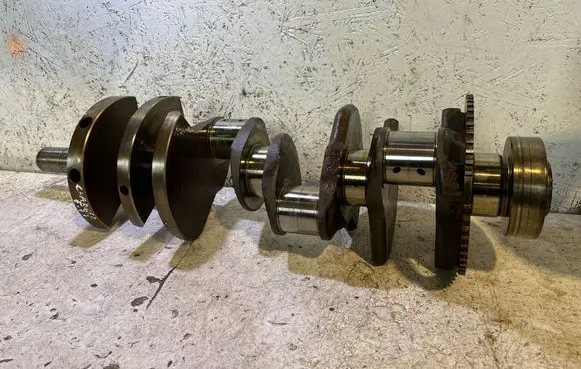 Dodge Challenger Crankshaft 099611160