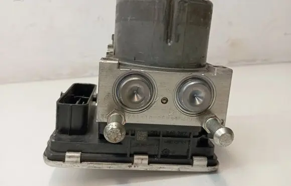 Mitsubishi Outlander ABS Pump 4670B555