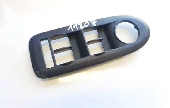 Ford Kuga I Front door window switch trim 7M5114B076BCW