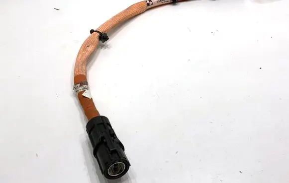 Mercedes-Benz Sprinter W907 W910 High voltage cable A9105408728
