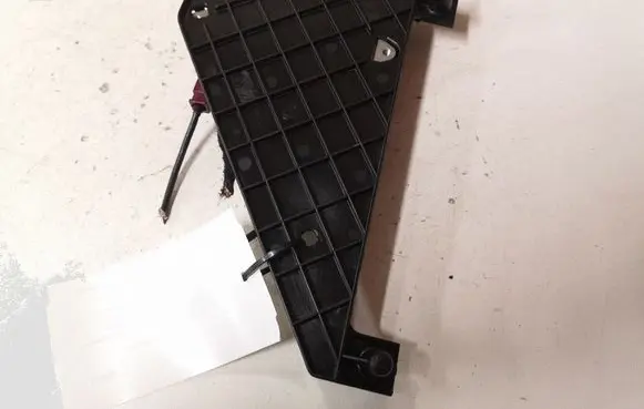 Audi A6 S6 C6 4F Aerial antenna amplifier 8E0035456C