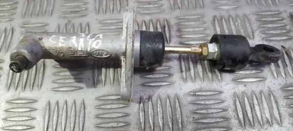 KIA Cerato Master brake cylinder