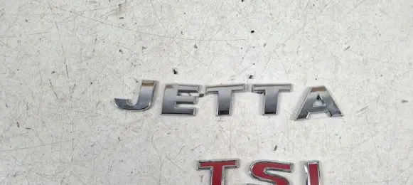 Volkswagen Jetta VI Manufacturer badge logo/emblem 