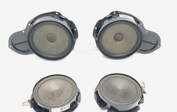 Volkswagen PASSAT B7 Audio system kit 3C8035454