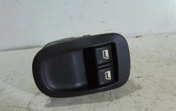 Peugeot 206 Quarter vent window switch 