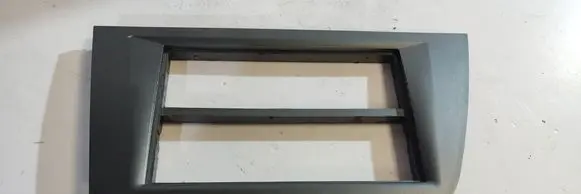 Radio/GPS head unit trim