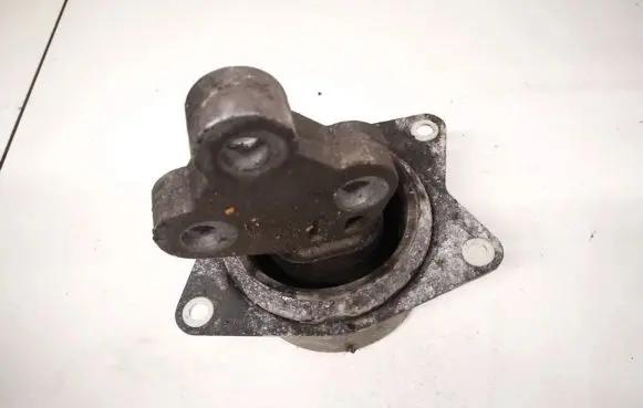 Opel Signum Engine mount bracket v04643