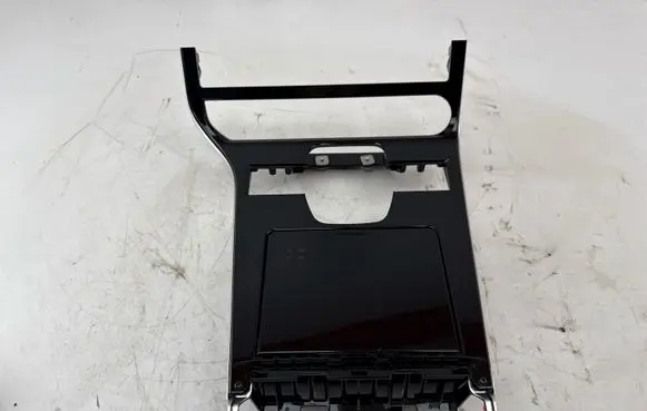 Toyota bZ4X Center console 580442570