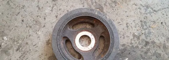 Peugeot 5008 Crankshaft pulley