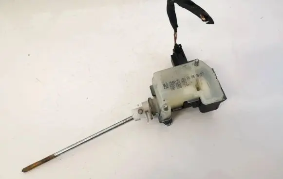 Seat Leon (1P) Central locking motor 1z0810773 1m0959781a