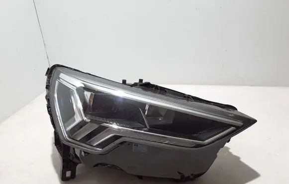 Audi Q3 F3 Headlight/headlamp 83A941034