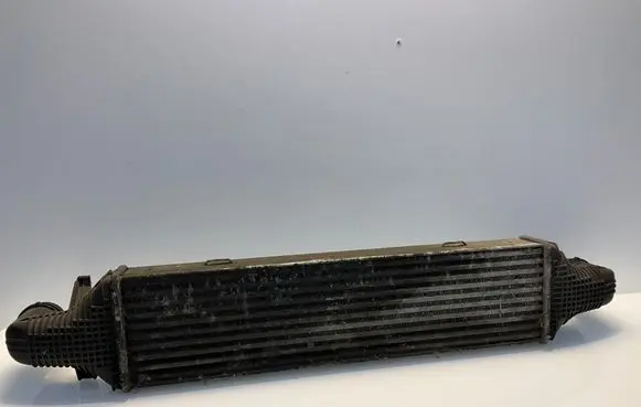 Mercedes-Benz E W212 Intercooler radiator A2045000200 2045000200