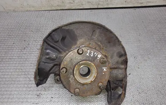 Toyota Corolla Verso AR10 Front wheel hub spindle knuckle