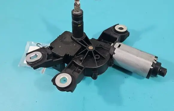 Volkswagen PASSAT B7 Rear window wiper motor 3C9955711A IMPRK1598111
