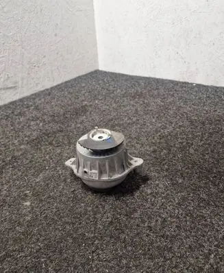 Mercedes-Benz E W213 Engine mount bracket A2132403500