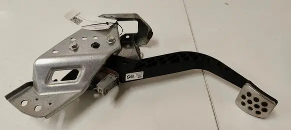 Opel Zafira B Brake pedal 13208427