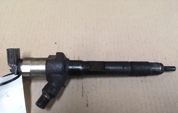 Mazda 6 Fuel injector R2AA R2AA13H50