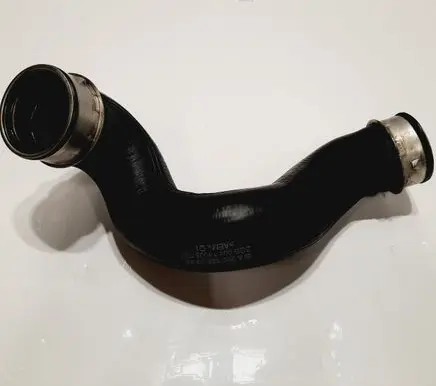 Mercedes-Benz CLK A209 C209 Intercooler hose/pipe A2035283382