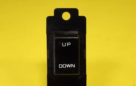 Nissan Pathfinder WD21 Electric window control switch