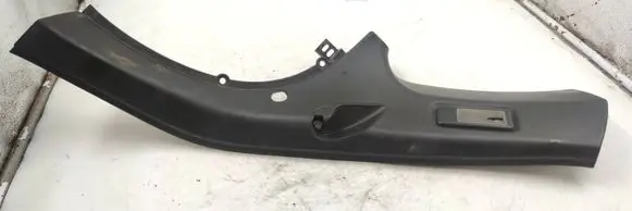 BMW 3 E46 (D)pillar trim (top) 8209014A