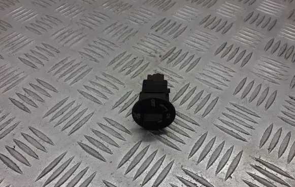 Renault Megane II Passenger airbag on/off switch 8200169589C