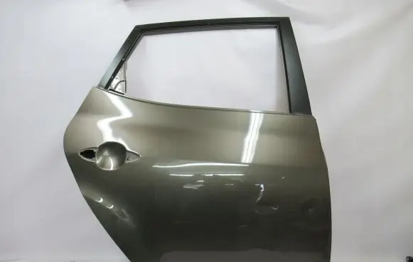KIA Venga Rear door