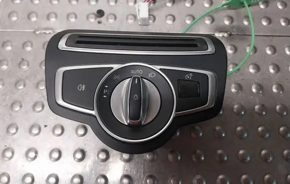 Mercedes-Benz GLC X253 C253 Light switch A2059051810
