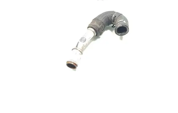 Volkswagen Touareg I Engine coolant pipe/hose 7L0819857C