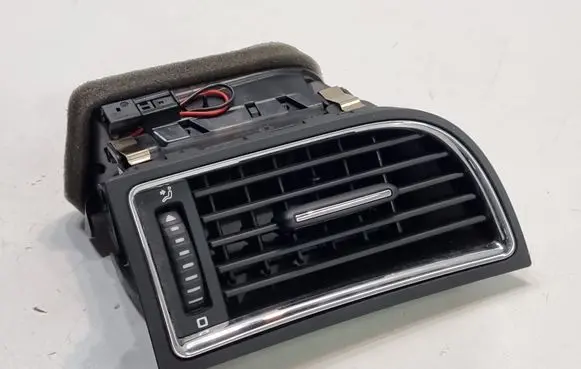 Skoda Superb B6 (3T) Dashboard side air vent grill/cover trim 3T0819702