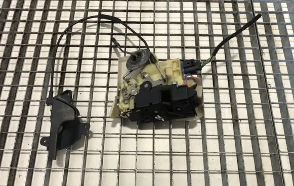 Front door lock