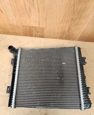 Mercedes-Benz C AMG W205 Coolant radiator A0995005903