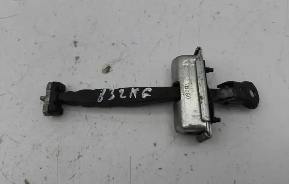 Jeep Cherokee Rear door check strap stopper