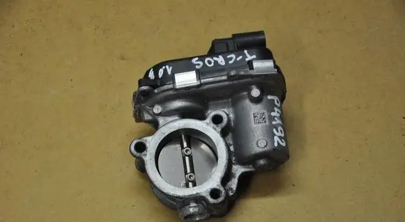 Volkswagen T-Cross Throttle valve 05C133062A