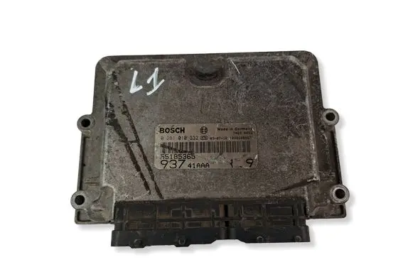 Alfa Romeo 147 Engine control unit/module 55185365 0281010332 93741AAA