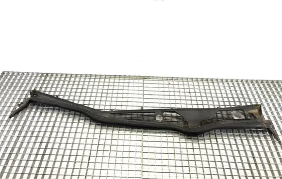 Lexus GS 300 400 430 Wiper trim 55708-30020