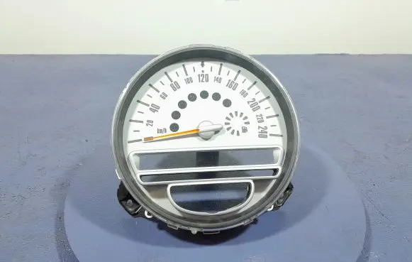 Mini One - Cooper Coupe R56 Speedometer (instrument cluster) 9136195