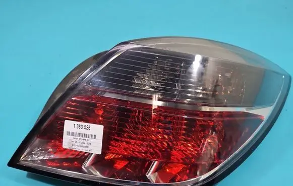 Opel Astra H Rear/tail lights 13252444 IMPRK1383526