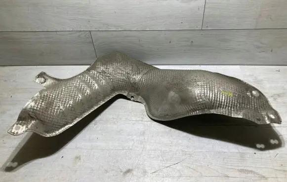 Nissan Micra K14 Heat shield in engine bay 747625FB0A