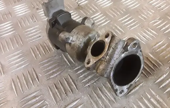 Jaguar S-Type EGR valve 4R8Q90475AC