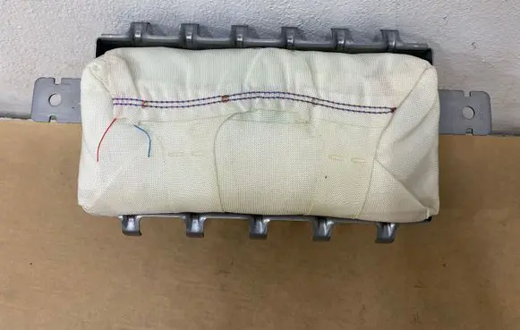 Hyundai i40 Passenger airbag 3Z84591010 845303Z000 VFPA0G2G490512