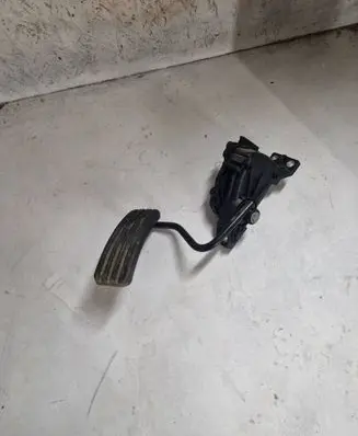 Renault Espace - Grand espace IV Accelerator throttle pedal 8200700390