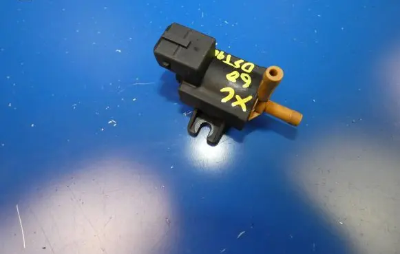 Volvo XC60 Turbo solenoid valve 31219138 20080703 70222100