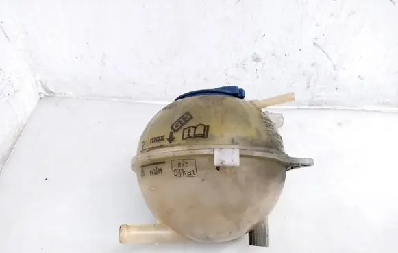 Coolant expansion tank/reservoir