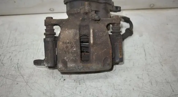 Audi A5 Sportback 8TA Rear brake caliper